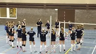 Jeugd Oranje meisjes '00-'01 26-1-2016 training op Papendal
