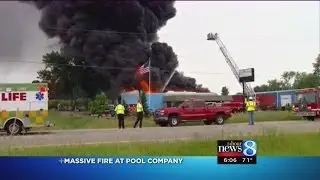 Firefighters let Fox Pools fire burn