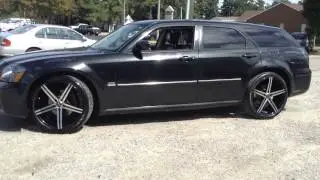 RIMTYME Colonial Heights rolling this 2005 DODGE MAGNUM on 22