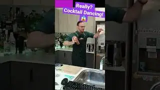 Zero Shame, Cocktail Shaker Dance 😅🤣 #dance #cocktail #bartender #skills #twitch #funny #twitchclip