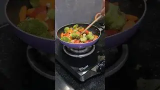 Quick Chicken Saut&eacute; with Boiled Veggies | Simple & Tasty Recipe #ytshorts #shorts #HealthyRecipe