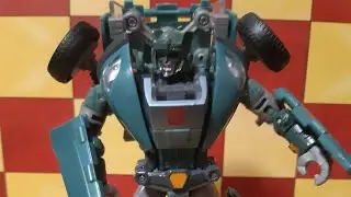 Обзор на фигурку generations sergeant kup сержант Кап