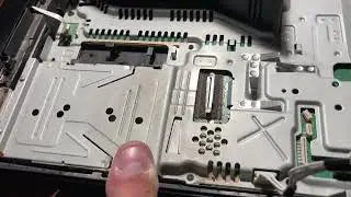 Игровая приставка Sony PlayStation 3 Slim 3004A разборка + замена термопасты