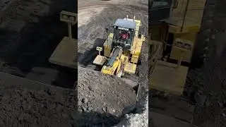 amazing driver L.H.D #mining #miningindustry #viral #trendingshorts #coal #excavator #openpit #mine