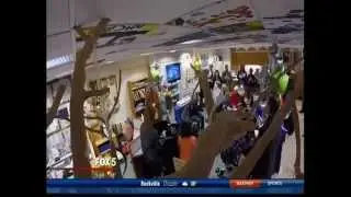 William Wegman visits Pediatric Unit - Fox 5