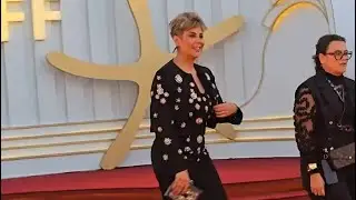 يسرا ولبلبة وروجينا وأسماء جلال على ريد كاربت فيلم إسكندرية كمان وكمان ضمن فعاليات مهرجان الجونة 