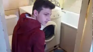 Решил постирать | Vine by HotAlex