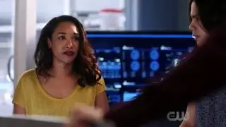 The Flash 4x22/Barry ask for Diggle's help