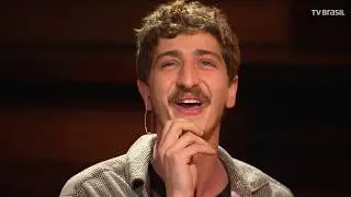 Johnny Massaro conta os dilemas do trabalho do ator no Atos