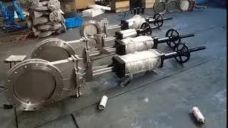 Pneumatic unidirectional knife gate valve with manual operation