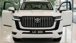 New 2025 Toyota Land Cruiser LC300 FINALLY launched| Big Comeback, Fast Look & Complete Review!