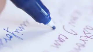 Pilot FriXion Fineliner - Leave your finest mark (30 Seconds)