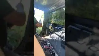 How to remove truck back glass