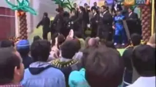 Hermanos Yaipen   NECESITO UN AMOR  En Al Fondo Hay Sitio