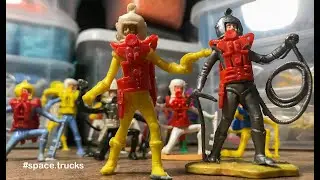 Swoppet Spaceman Saturday: Cherilea Early, Cherilea Later, and How To Tell Them Apart from MARX