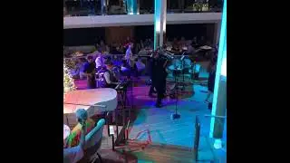Christmas Cruise Rockin some  Mariah Carey 🎄🤟