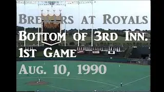Brewers at Royals - Bottom of the 3rd Inning/1st Game, Aug 10, 1990 - Kurt Stillwell, Frank White