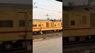 Last ICF run of #Yuva Express skipping #Valsad.