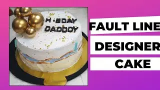 Fresh fruit cake with fault line designer cake #momscake#homemade#freshfruits#delicious ❤️❤️🍎🍇🍓🥝🍒
