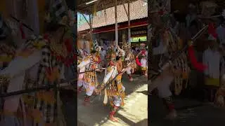 Tari Baris Tombak, Tari Pasukan Perang Bali #taribaris #tariperang