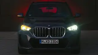 BMW X1 2023 at night - CRAZY adaptive LED lights animation & welcome lights