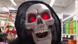 Home Depot 2016 Awesome Halloween Animatronics and Other Decorations!