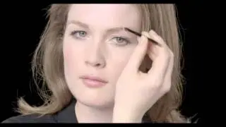 How to Thicken Your Eyebrows with Toppik Brow Building Fibers Set