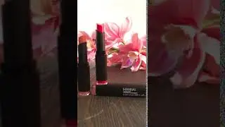 Manna Kadar Lip Locked Priming Lipstick