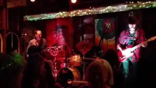 Carlos Elliot Jr & the Cornlickers