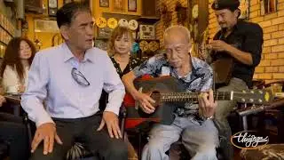 G&Otilde; CỬA (MẠNH QUỲNH) ch&iacute;nh nhạc sĩ tr&igrave;nh b&agrave;y tại ph&ograve;ng tr&agrave; TƠ V&Agrave;NG - nhạc sĩ Th&aacute;i Thịnh ghi h&igrave;nh.