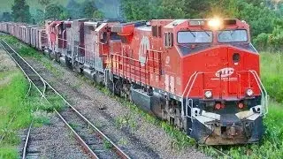 Trem ALL DASH-9 8309 + Triplex SD40T-2 Acelerando na Sa&iacute;da de &Acirc;ngelo Lopes LLP - PR