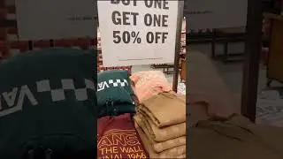 Hasta el 70% de descuento en la tienda #vans Outlet 🤩