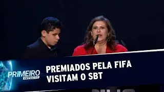 Mãe e filho ganhadores do prêmio Fifa visitam o SBT | Primeiro Impacto (30/09/19)