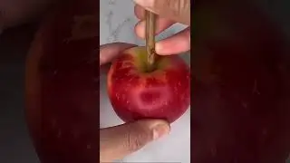 Halloween Black Candy Apples🕷️#easyrecipe #halloween #foodshorts #sweet #candyapple #spooky #short