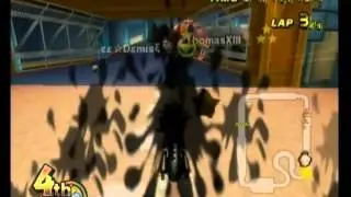 [MKWII] Bombs on TF are attracted to Xander's first