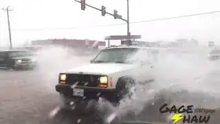 Cars floating in dangerous flash flooding - Oklahoma City