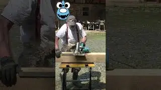 Vom Baumstamm zur Autarkie! 🏗️: Wir bauen ein neues Wasserradgerinne