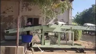 Truck Loading Unloading Machine 