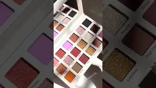Praush Beauty's bestselling - Showstopper eyeshadow palette💞