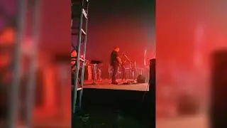 Drozz live semalam cover padi / @TheCajonku