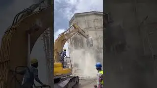 Breaking News Lagos State Gov Authorities Demolish Illegal Structures