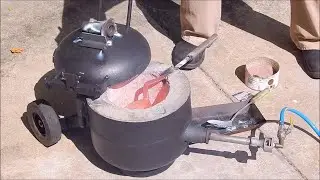 Домашнее литье круглой латунной заготовки в чугунной форме