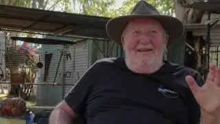 Yarns Along the Track   Errol Gray Backyard Balladeer
