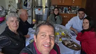 Βουτα Βούτα  πανισαμε τα πιάτα   με την οικογένεια να τρώμε σαν βασιλιάδες 