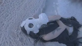 אתל, עומר למפרט - העולם מסתובב