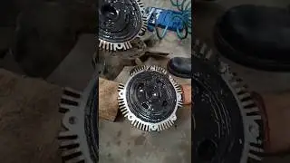 FAN CLUTCH PROBLEM,FAN CLUTCH REPAIR#viscousclutch#fanclutch#engine #mechanic#short#reels #car
