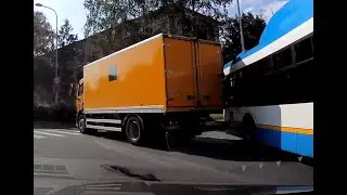 2018.06.07 Nabouran&yacute; tažen&yacute; autobus MHD
