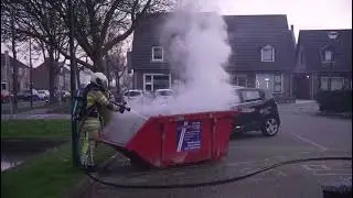 Bouwcontainer in brand