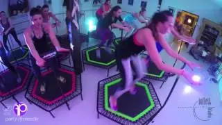 Jumping&reg; FITNESS Kat DeLuna Ft. Fatman Scoop - Drop It Low
