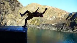 Backflip - Coasteering - Sir Benfro / Pembrokeshire (Abereiddi)
